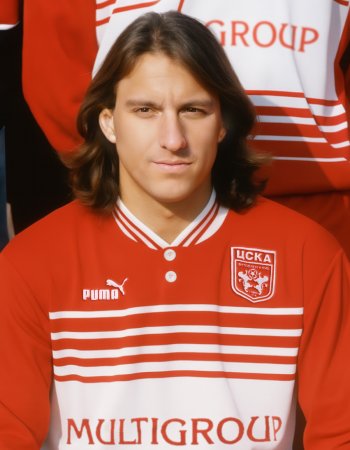 Екрем Генч