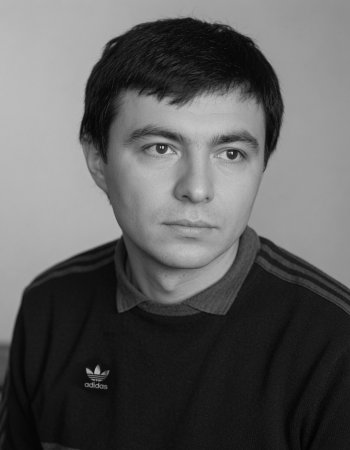 Маври Янев