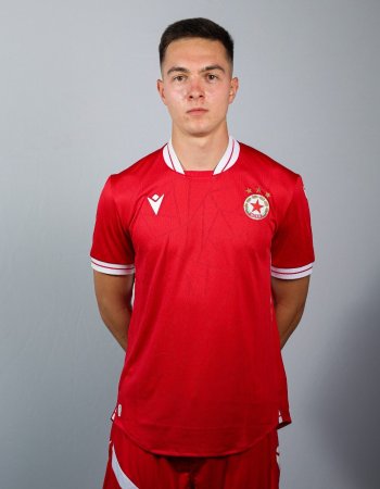 Алесандро Николов